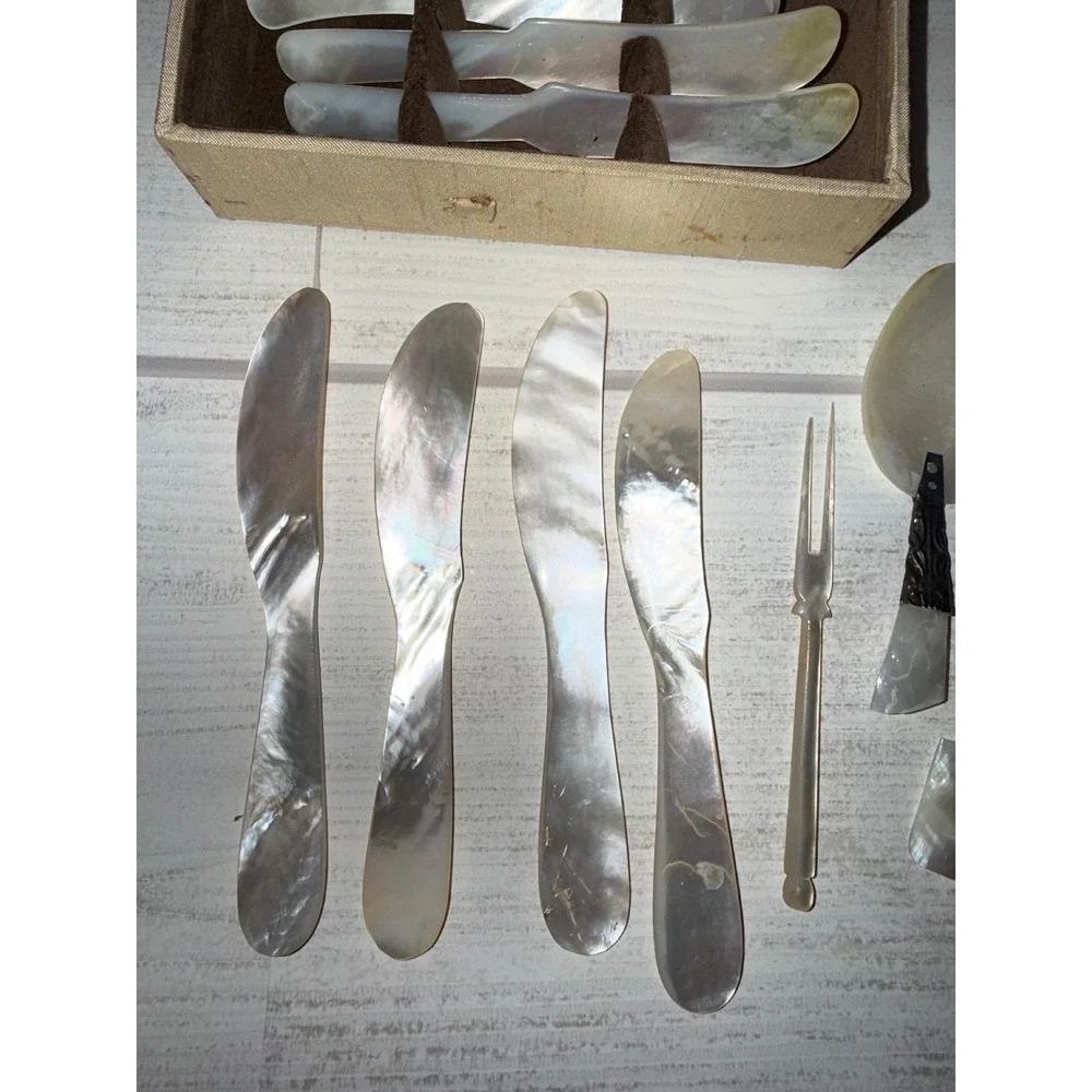 The Unbranded Brand vintage mother