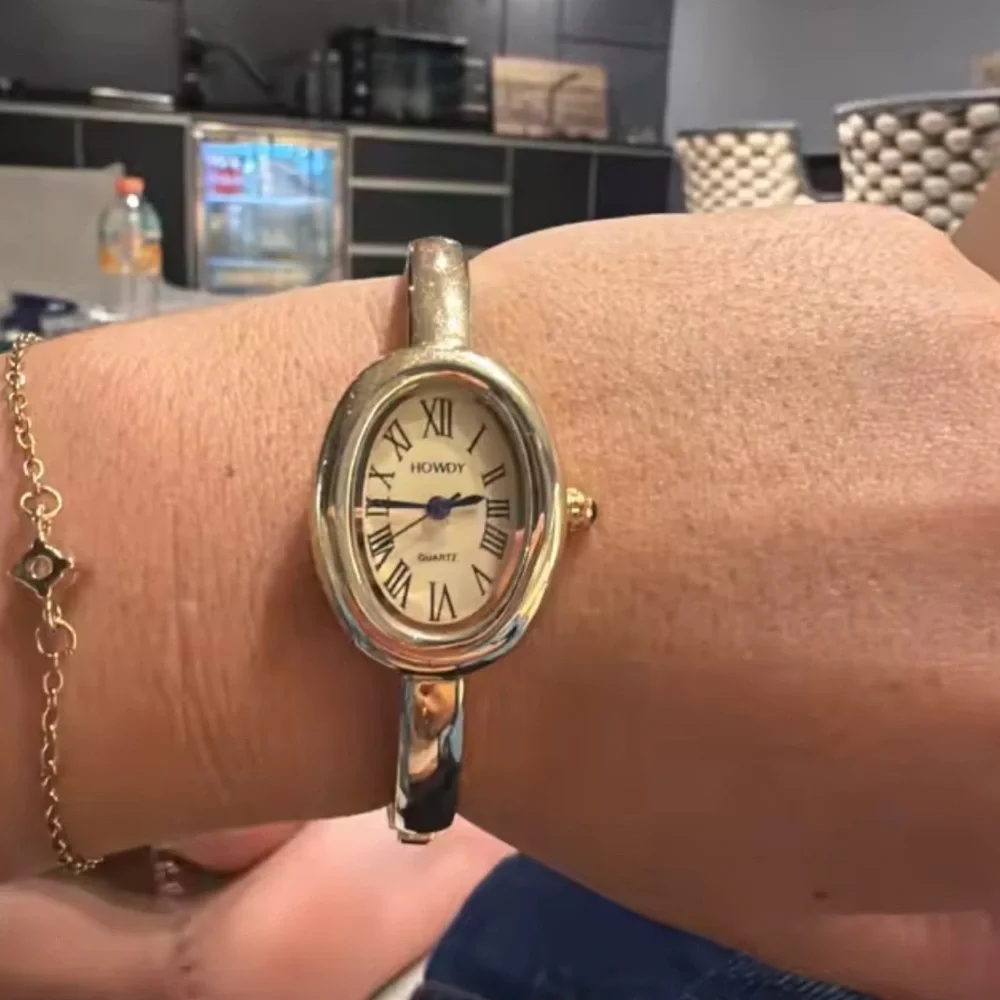 Anthropologie chic gold