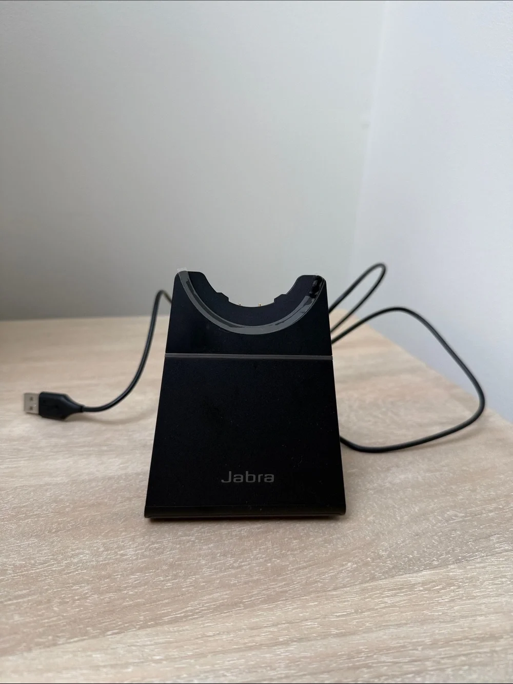 Jabra Evolve2 65 Deskstand headphone charger