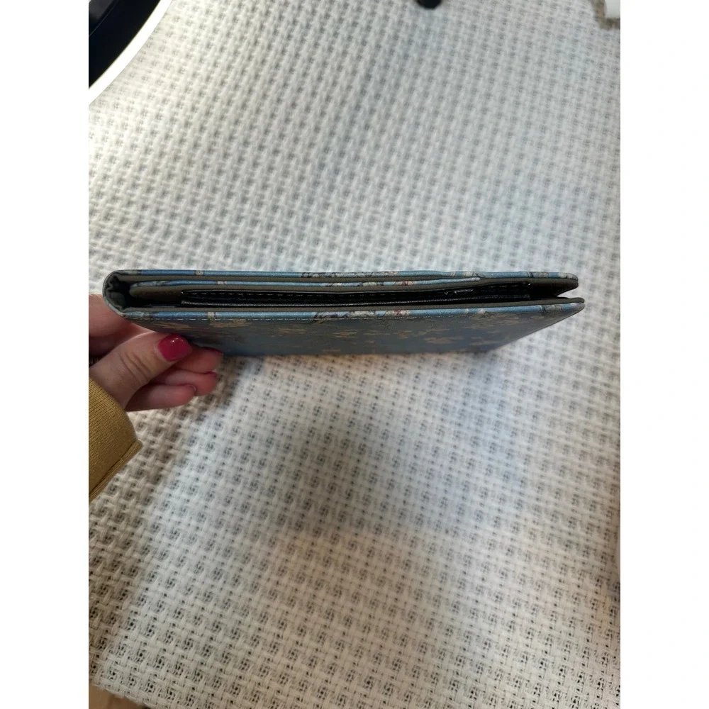 N/A reader folio