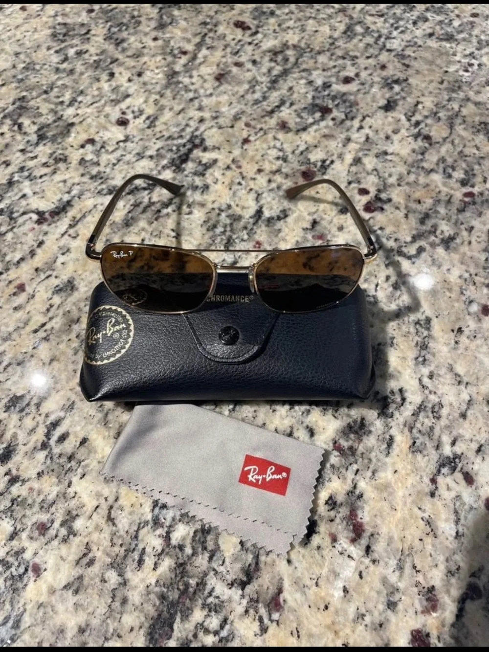 Ray-Ban rb3724d like