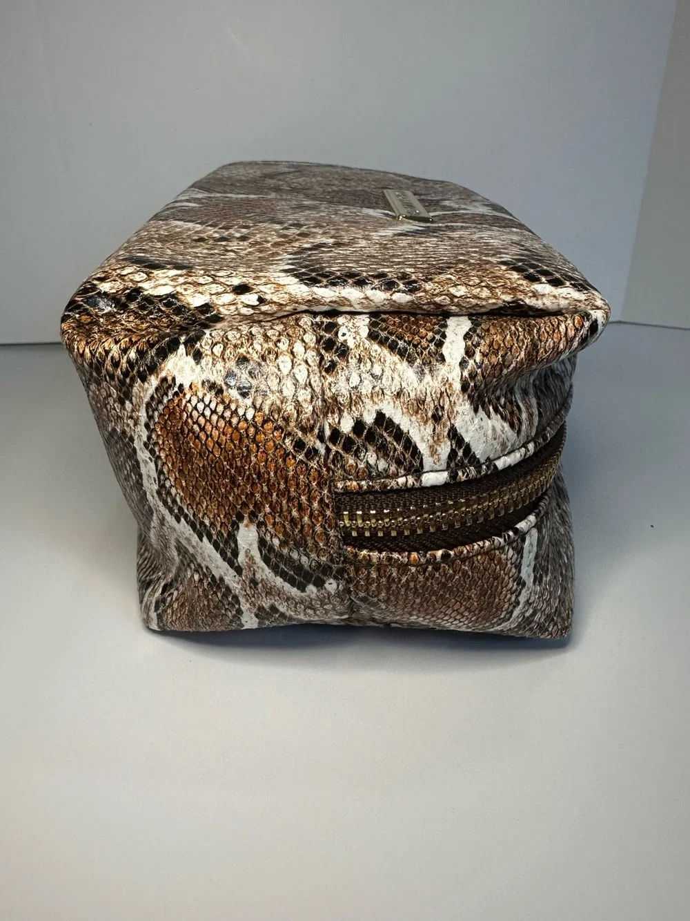Vince Camuto vince camuto