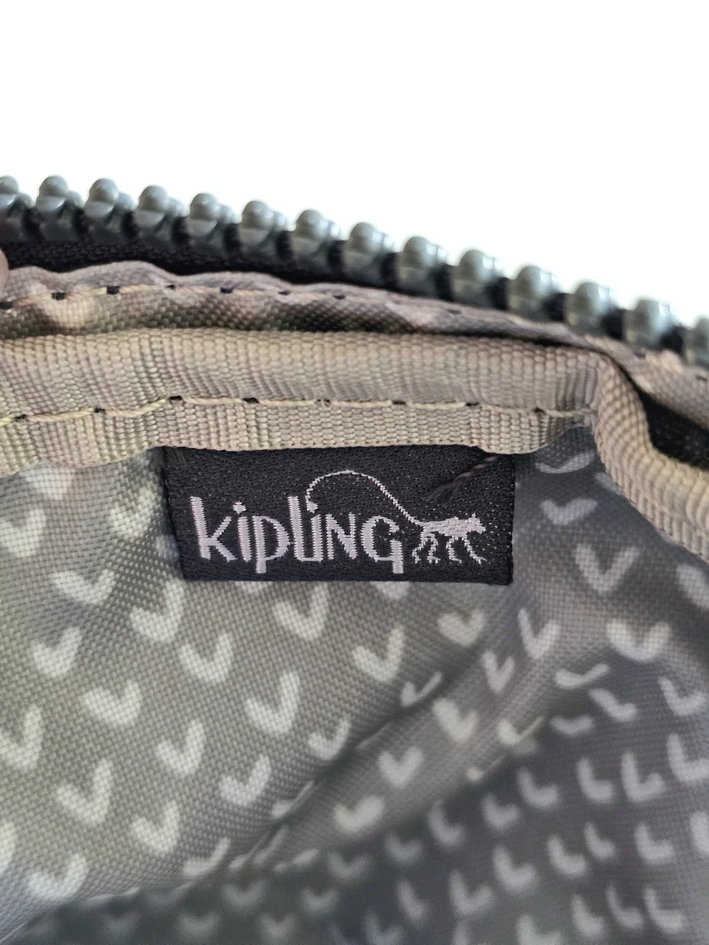 Kipling add pop