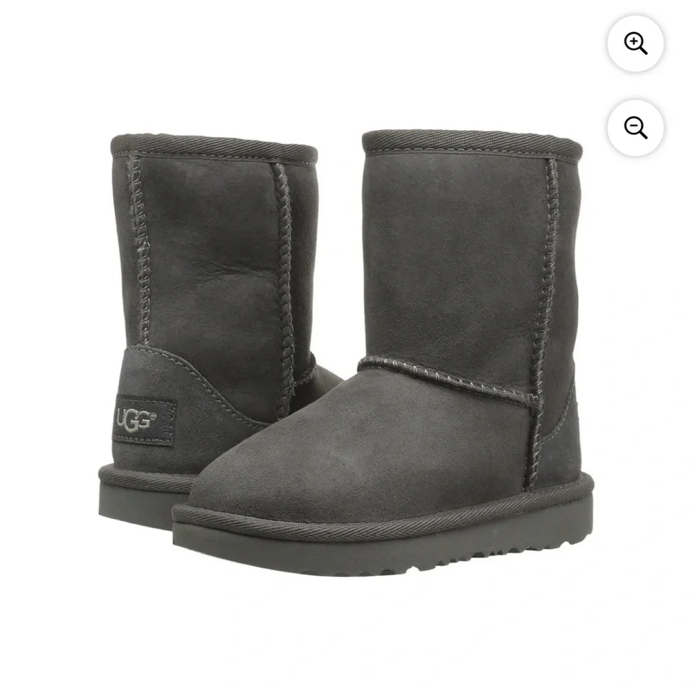 UGG kids classic