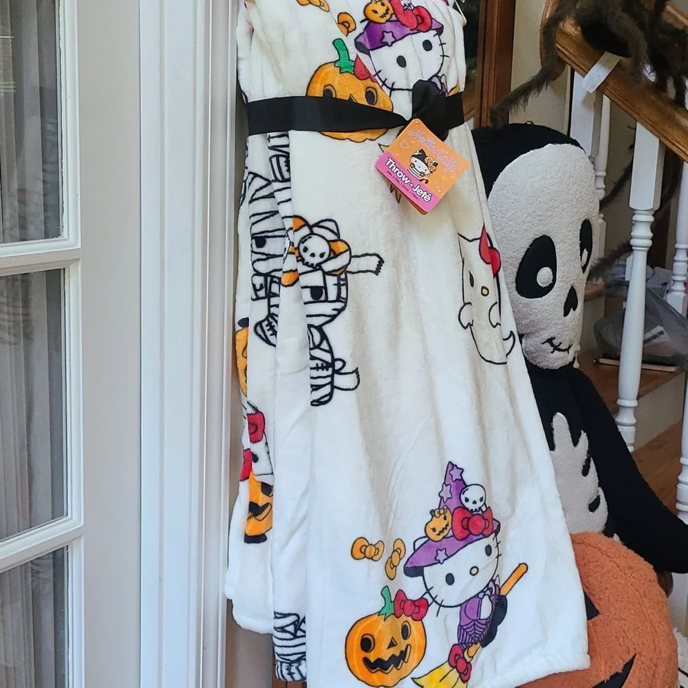Hello Kitty new tags
