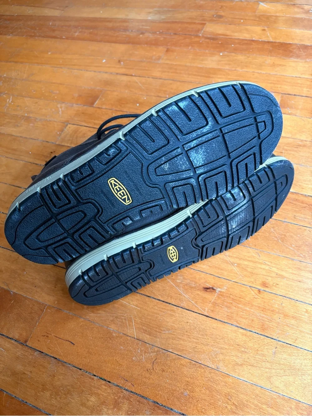 Keen durable dark