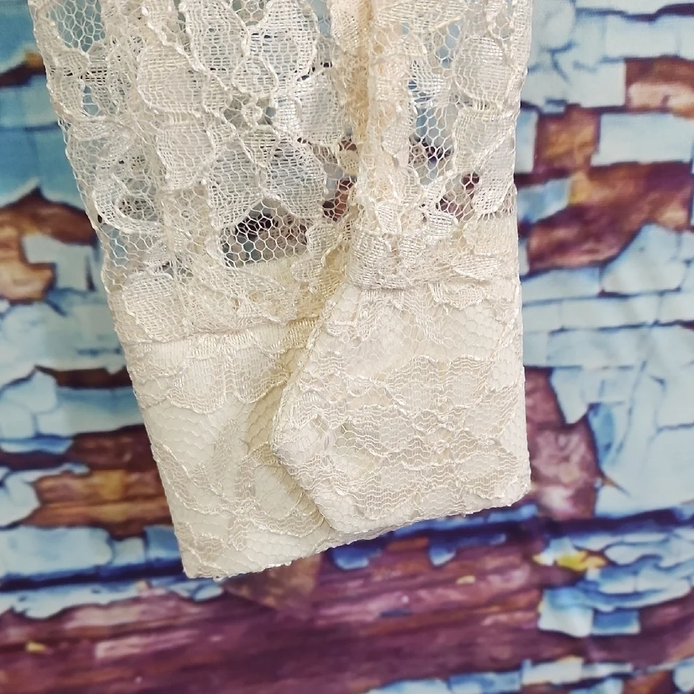 VTG Elegant Lace Cream Kids Bodysuit