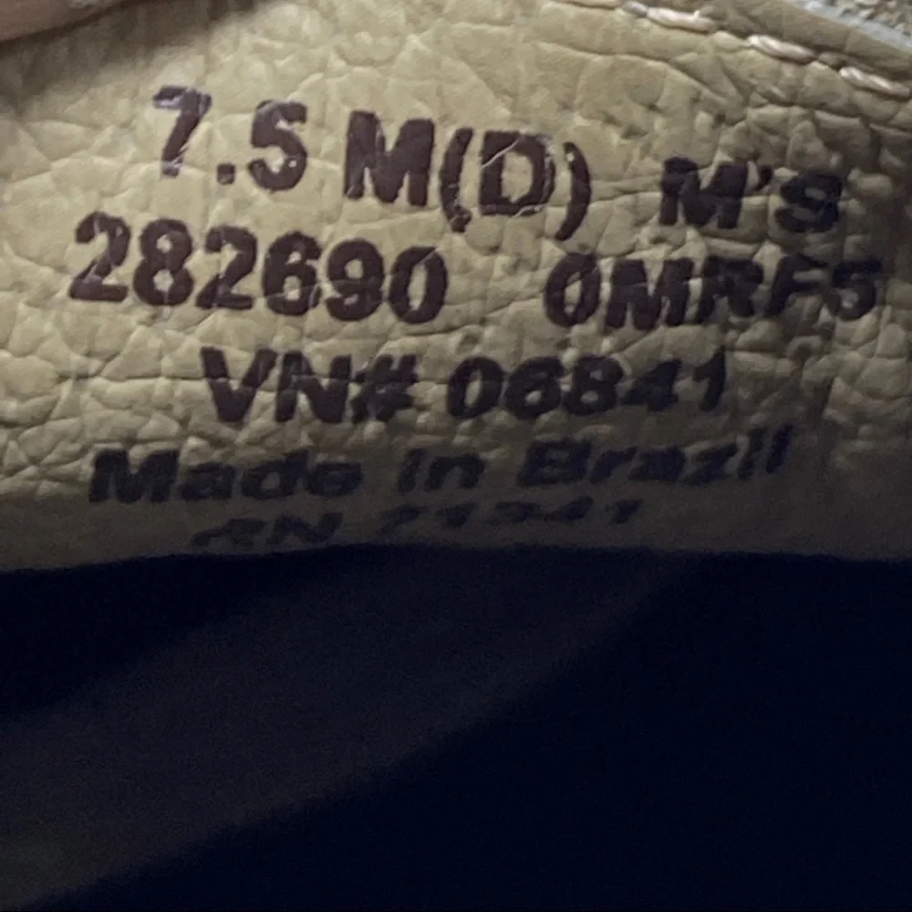 L.L. Bean right 282690 men