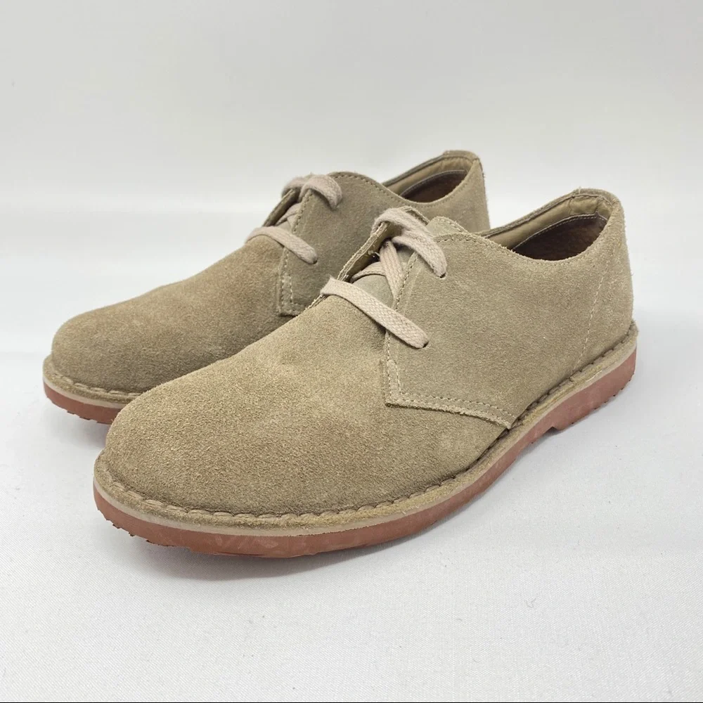 L.L. Bean mark shoes