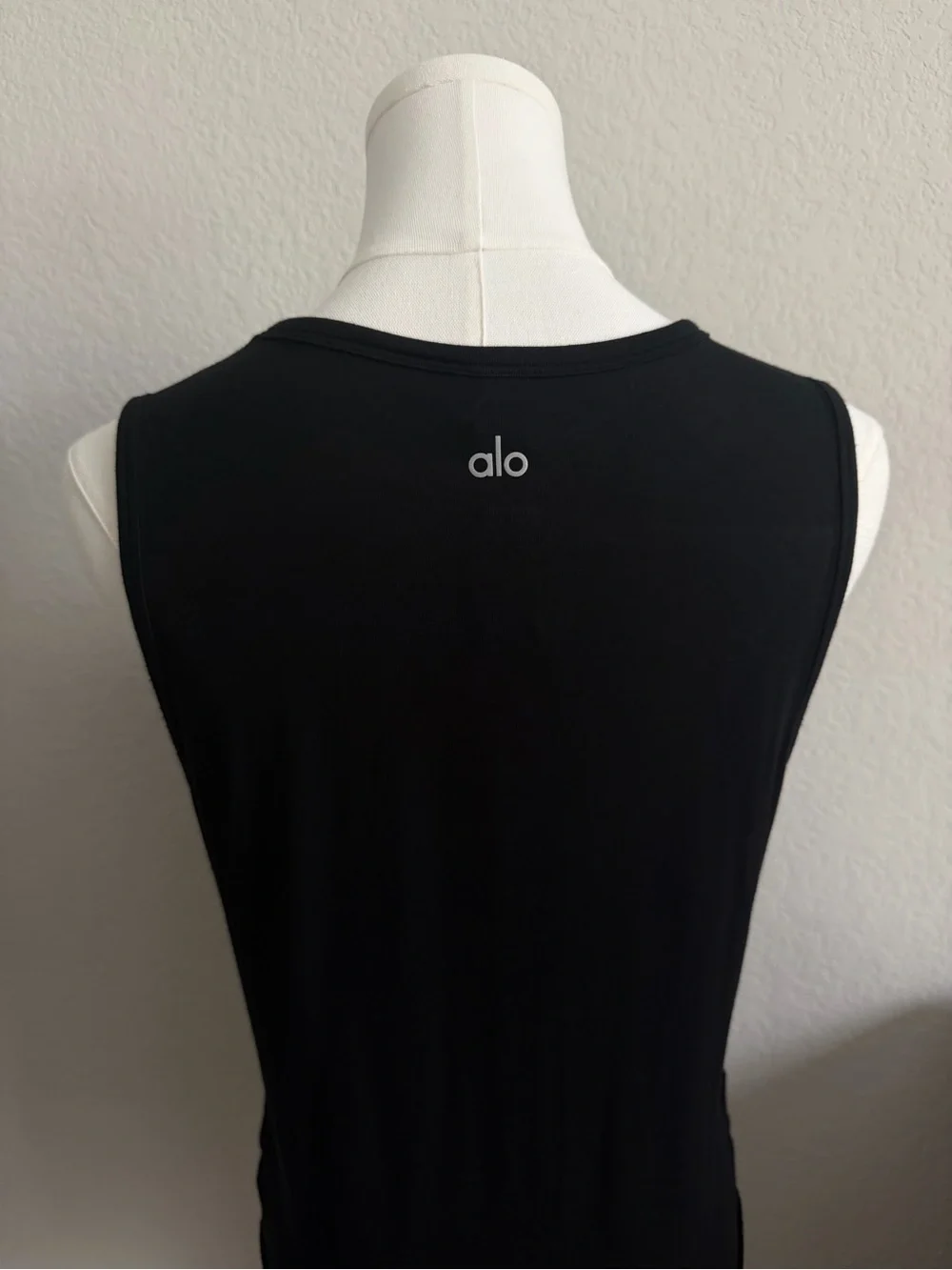 ALO Yoga sleek versatile