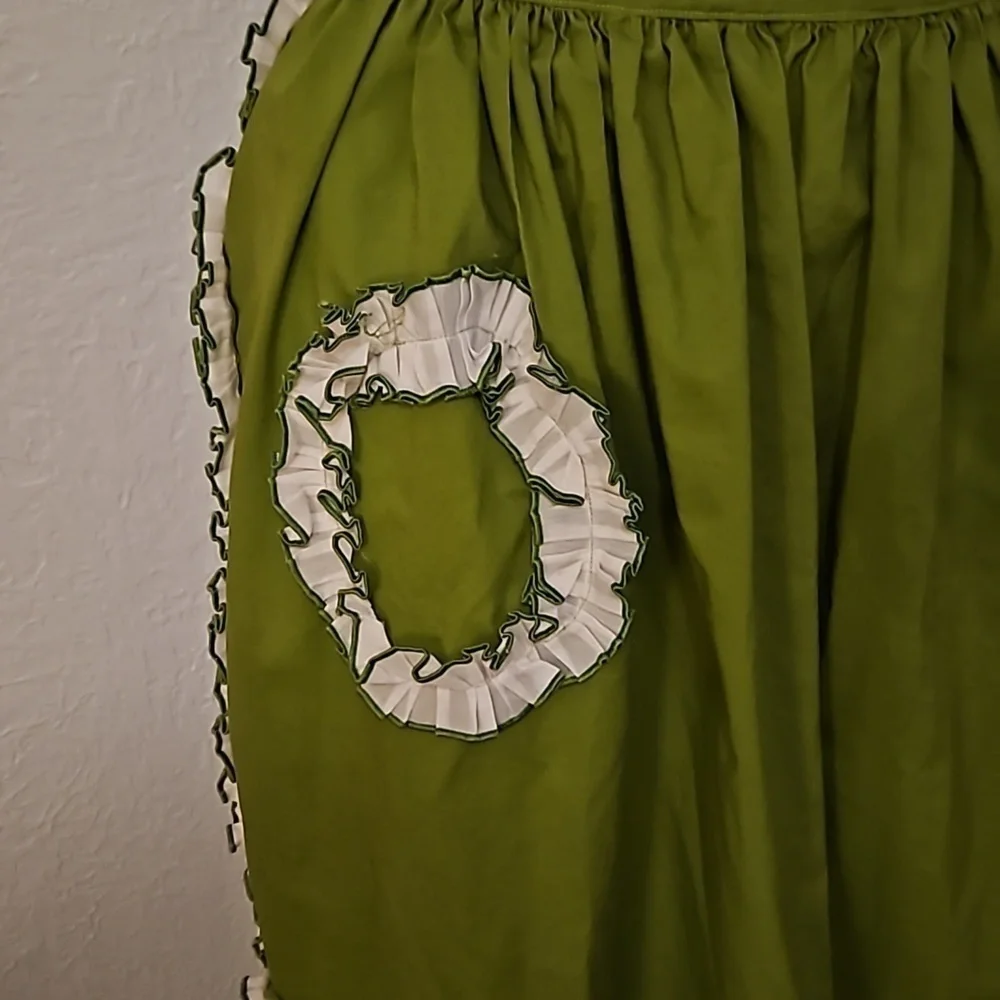 Vintage HANDMADE 1950s Green Ruffle Tie Back Apron