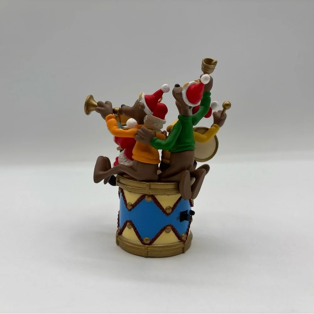 Hallmark keepsake ornament