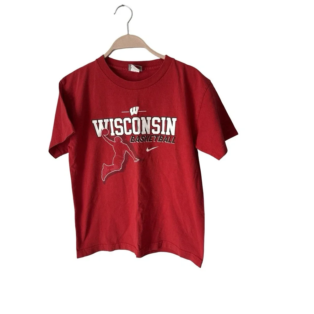 Y2K Vintage Center Swoosh Nike Wisconsin Badgers T Shirt youth large‎ gray tag