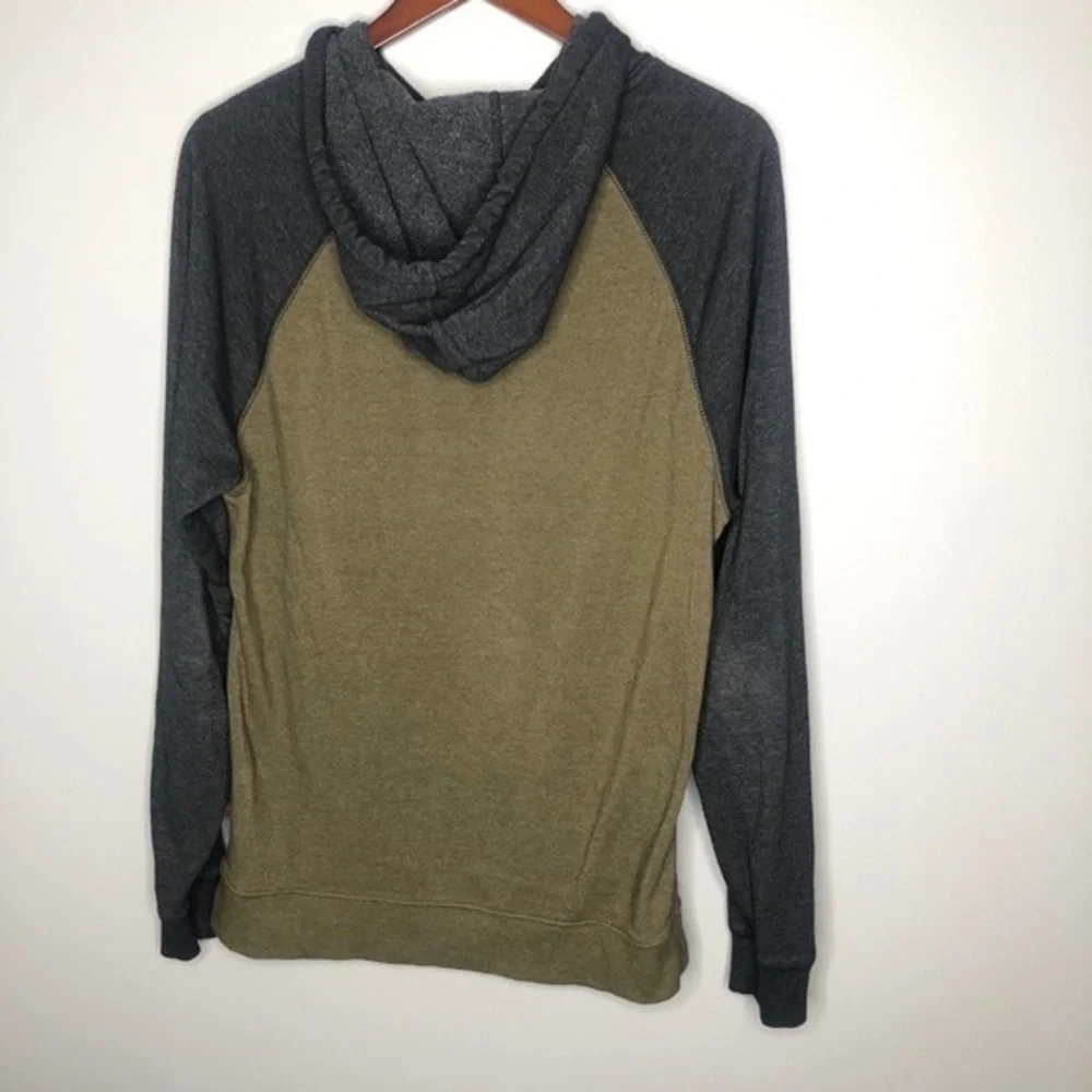Levi’s olive green & gray hooded sweatshirt hoodie