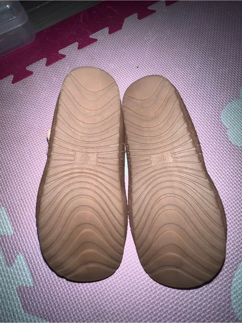 N/A comfortable brown