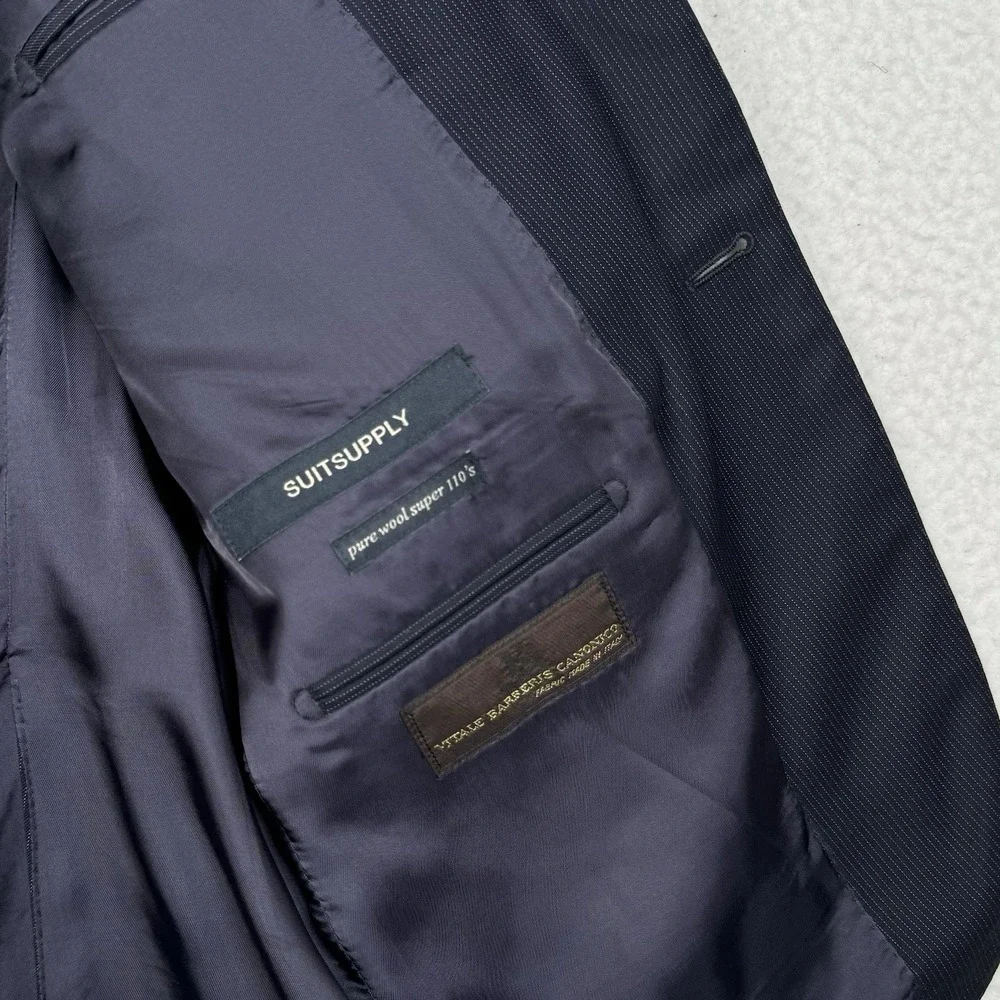 Suitsupply pure wool