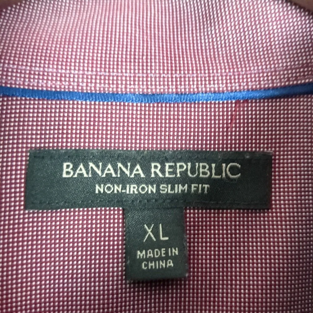 Banana Republic brand banana