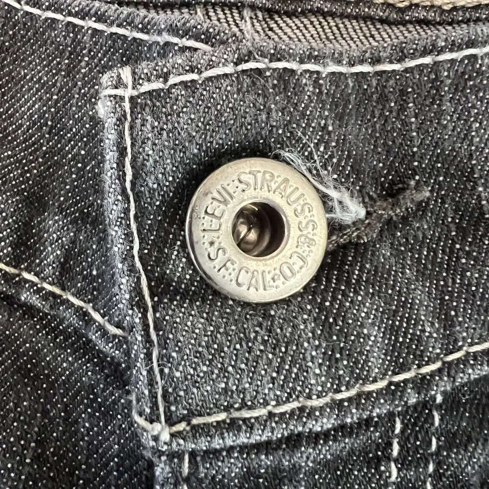 Levis elevate your