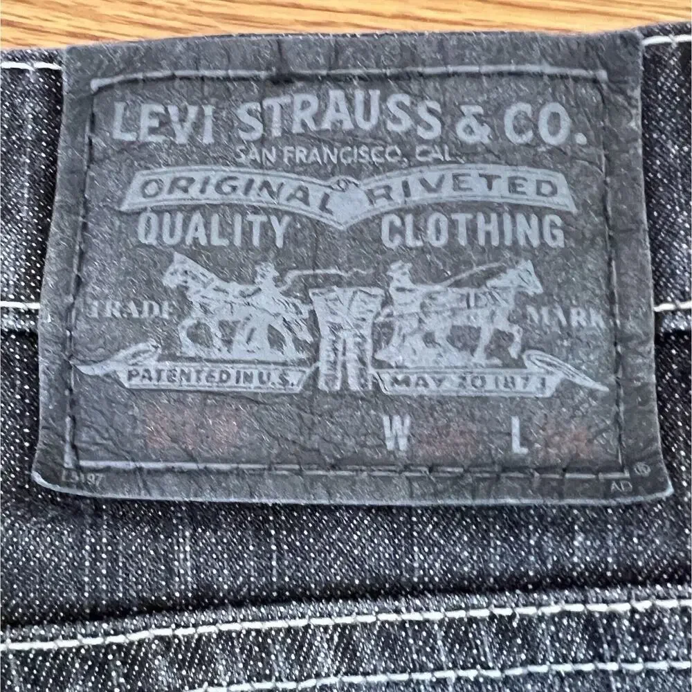 Levis elevate your