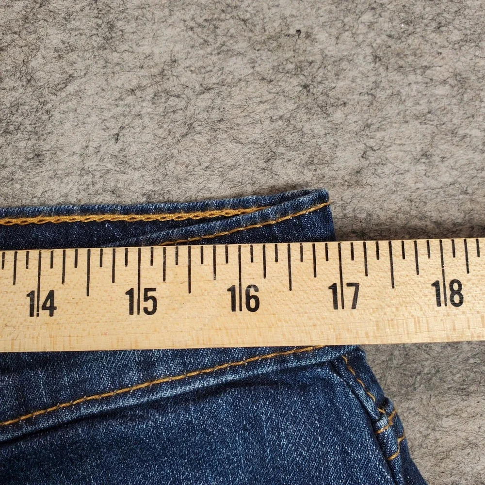 Levis measurements waist