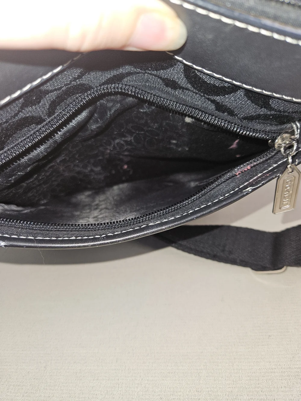 Coach crossbody signature