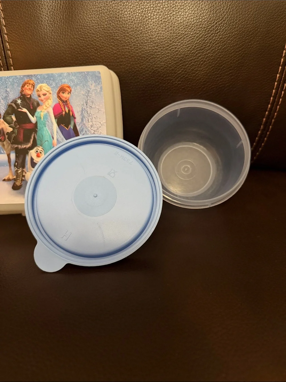 Tupperware unbranded portable