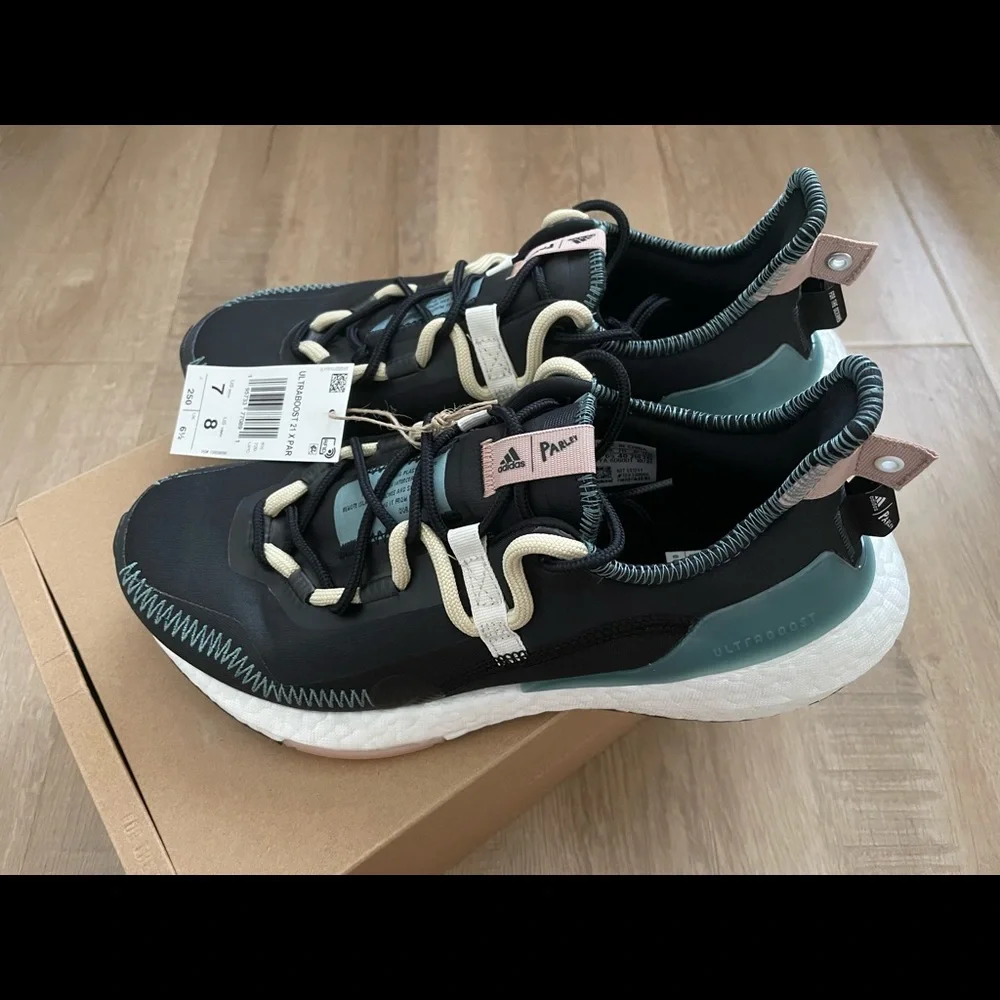 Adidas Ultraboost 21 x Parley Shoes GX1244 Unisex M 7 / W 8 NWT‎