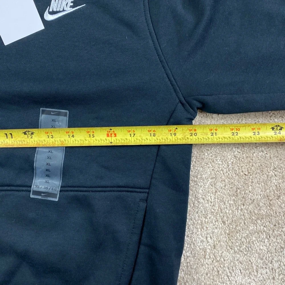 Nike sportswear pullover