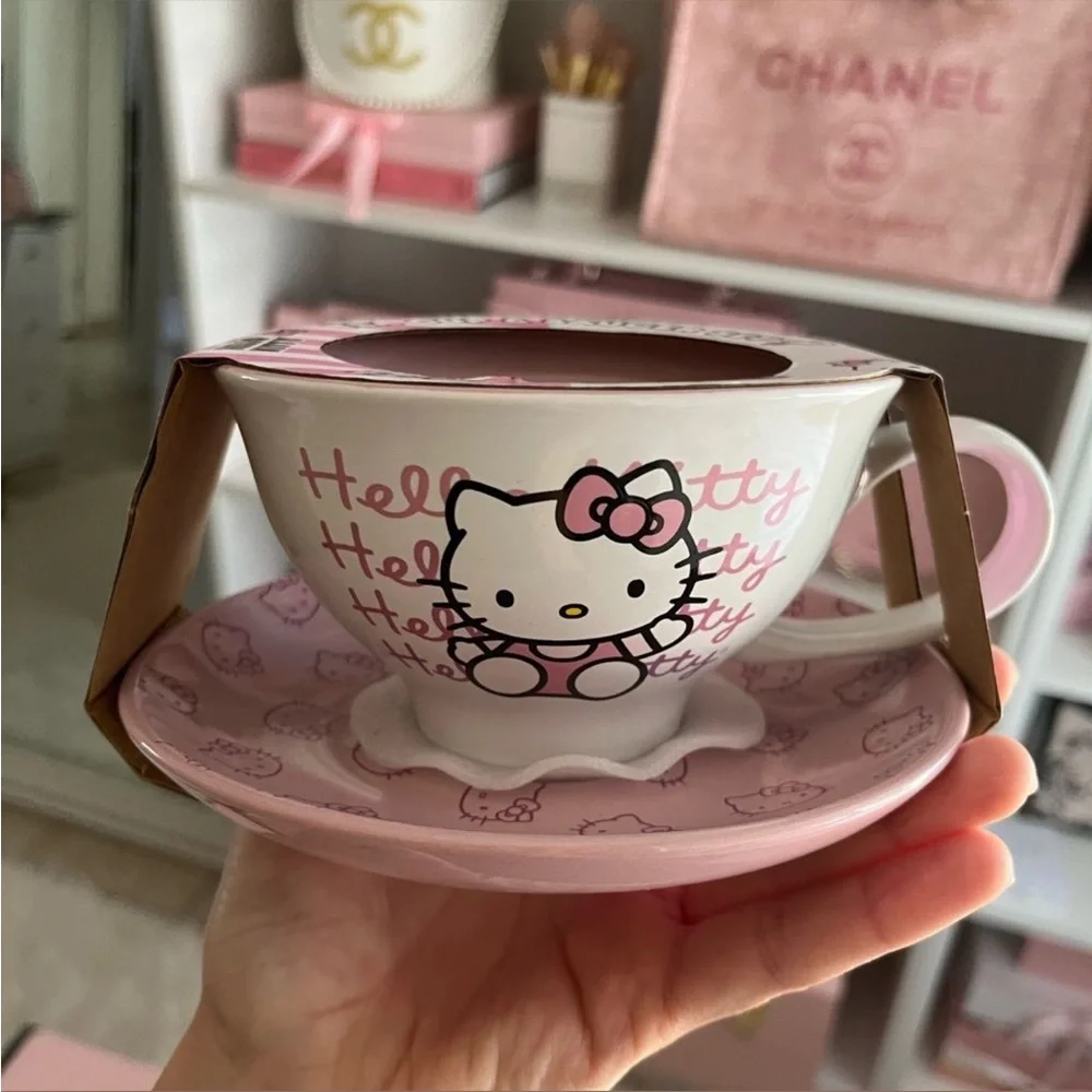 Hello Kitty charming tea