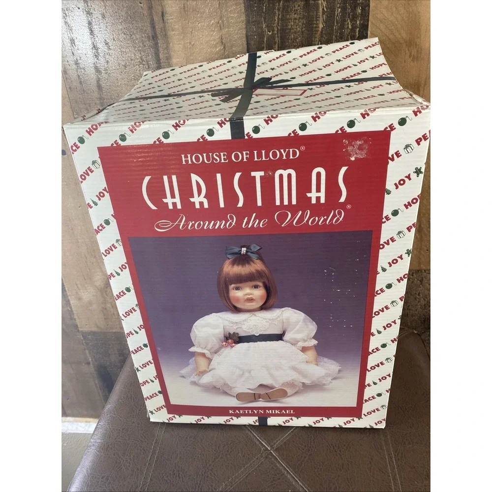 House of Lloyd Christmas Around the World Kaitlyn Mikael Porcelain Doll Vtg 1991