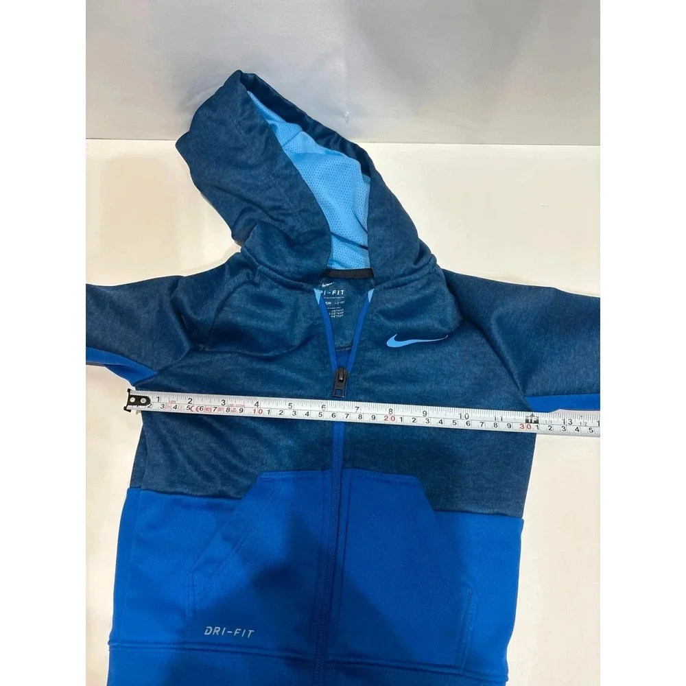 Nike boys blue