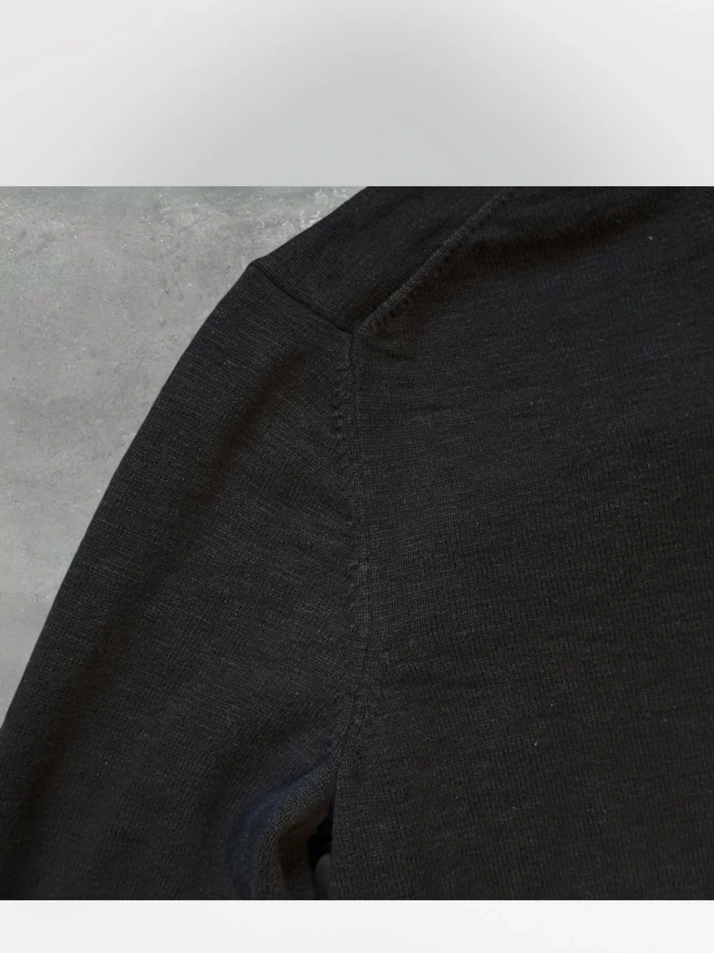 Banana Republic soft collar