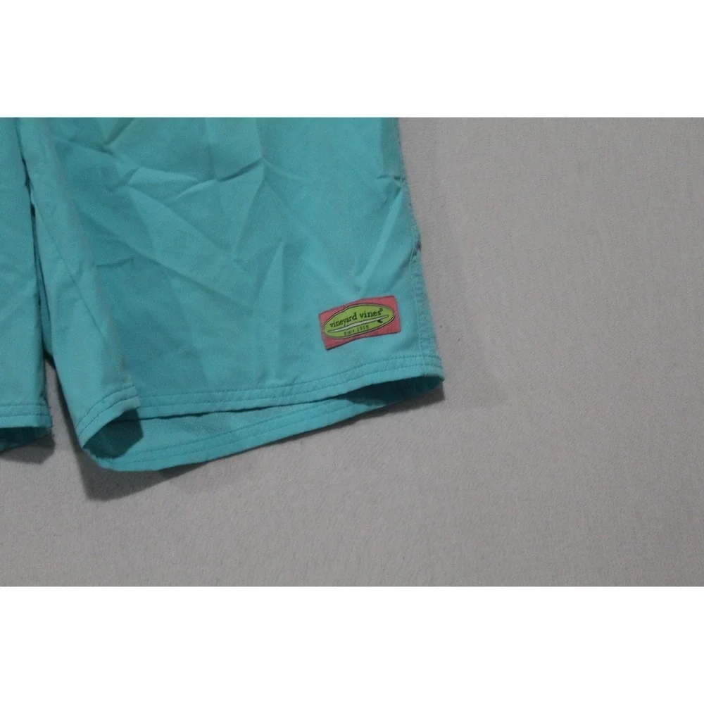 Vineyard Vines lightning fast