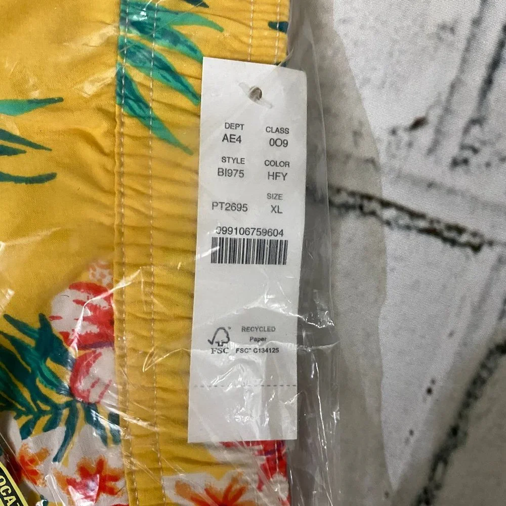 J. Crew 4% 39%