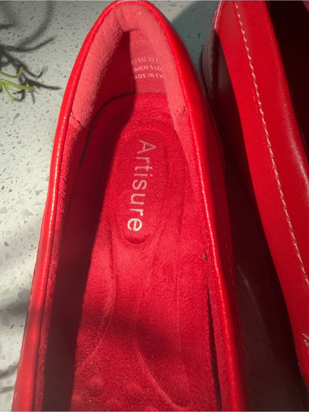Artisure comfortable red