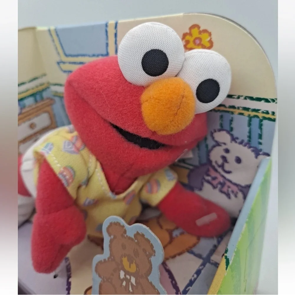 Sesame Street 2001 Elmo Plush Collectible Cutie