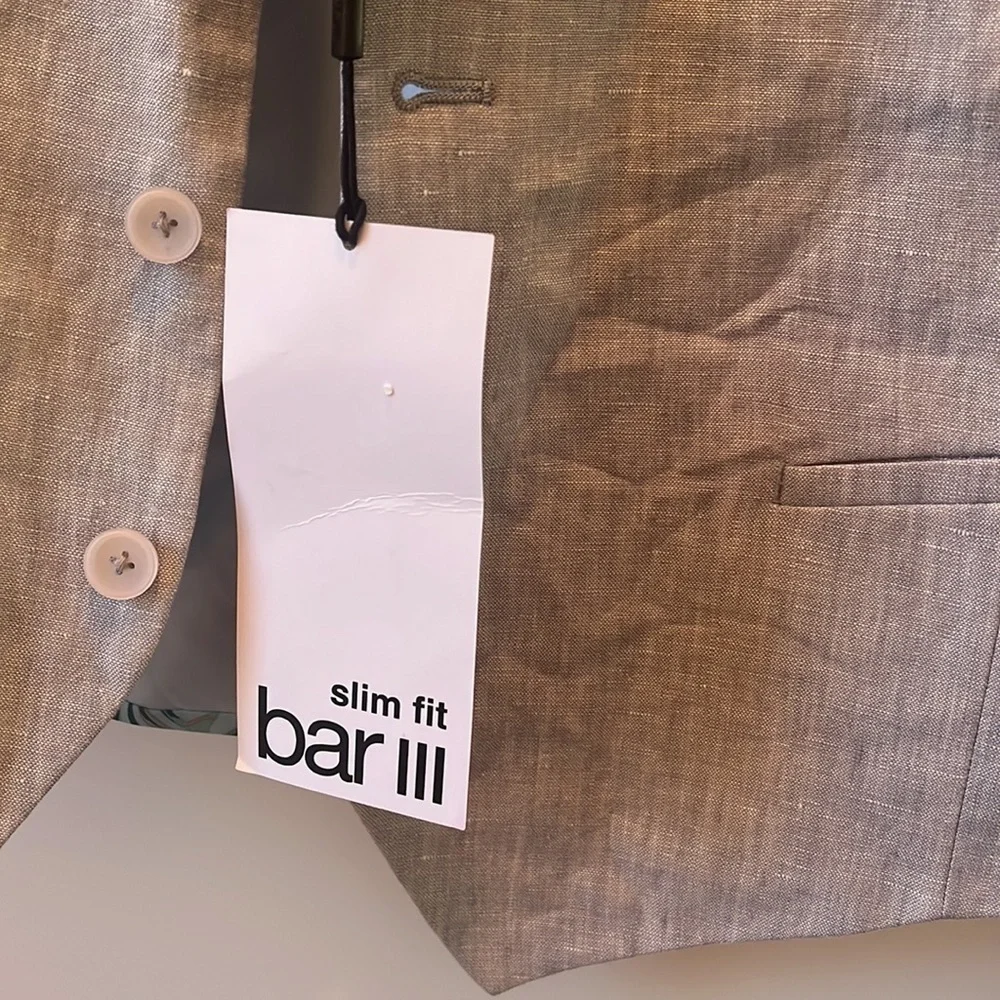 Bar III tailored streamlined