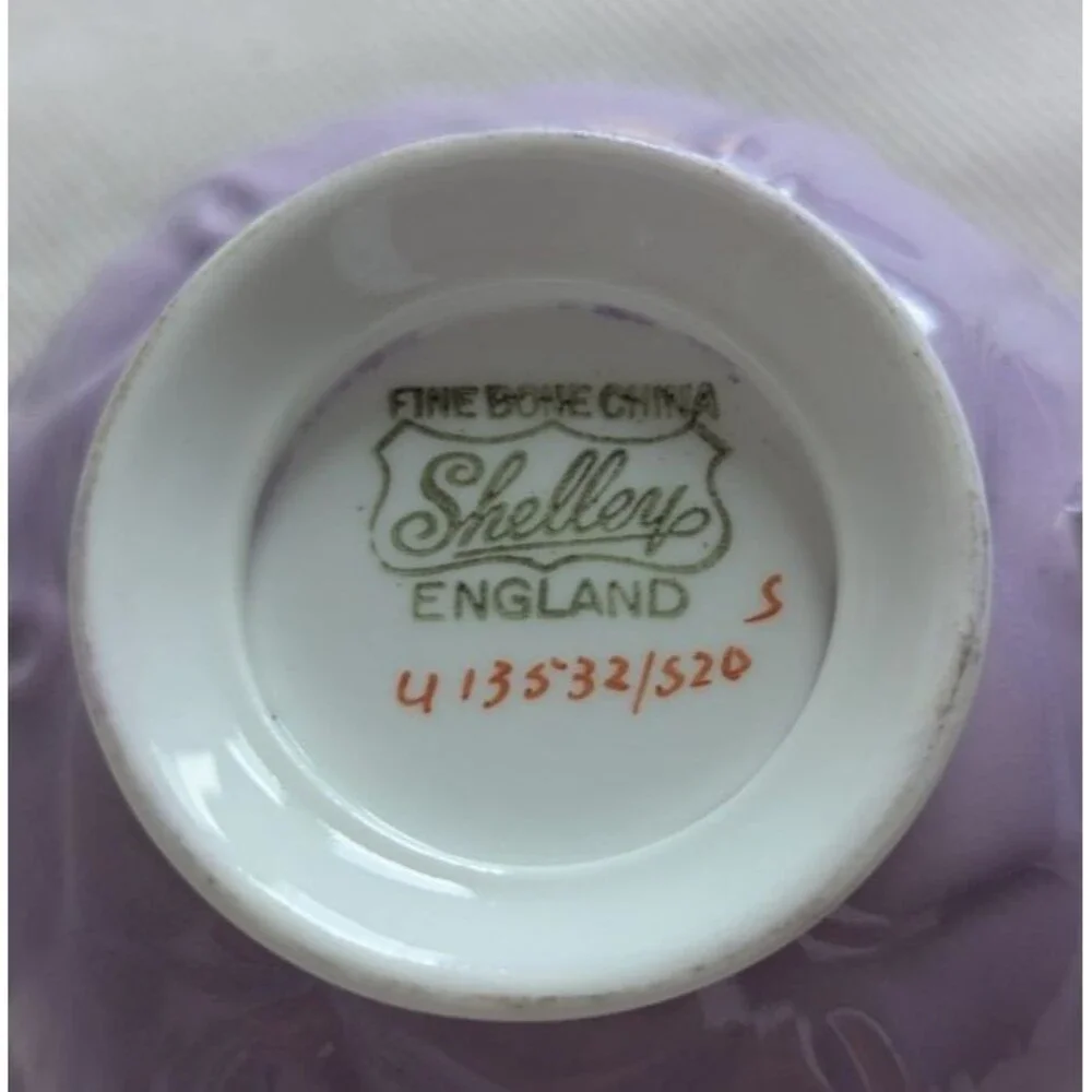 Shelley vintage bone