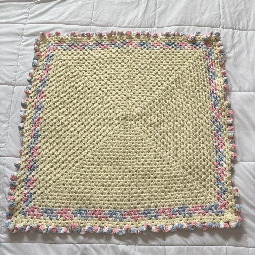 Vintage Handmade Pastel Crochet Baby Blanket Yellow Pink‎ Nursery 34x34 Square