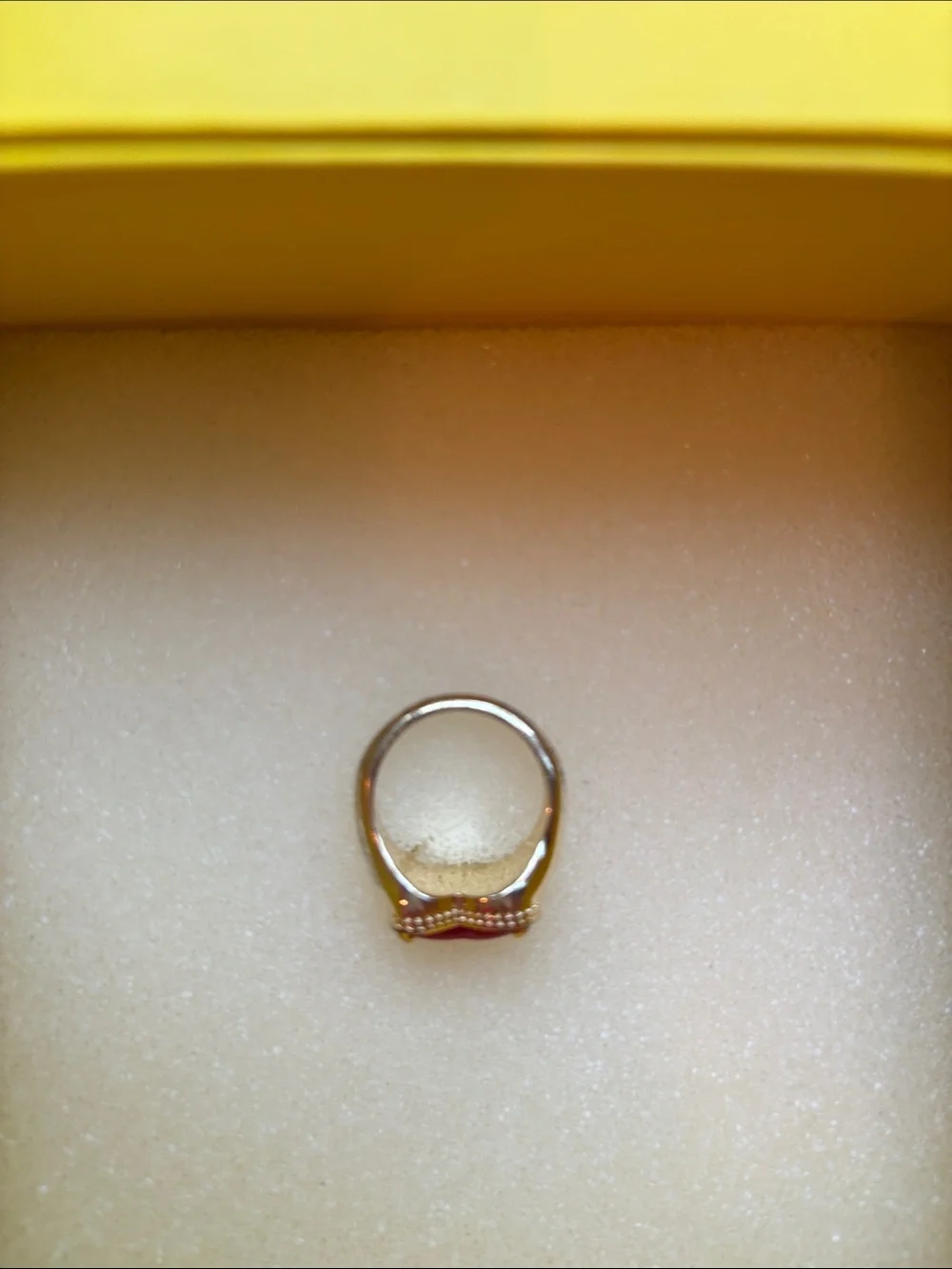Kendra Scott hot pink