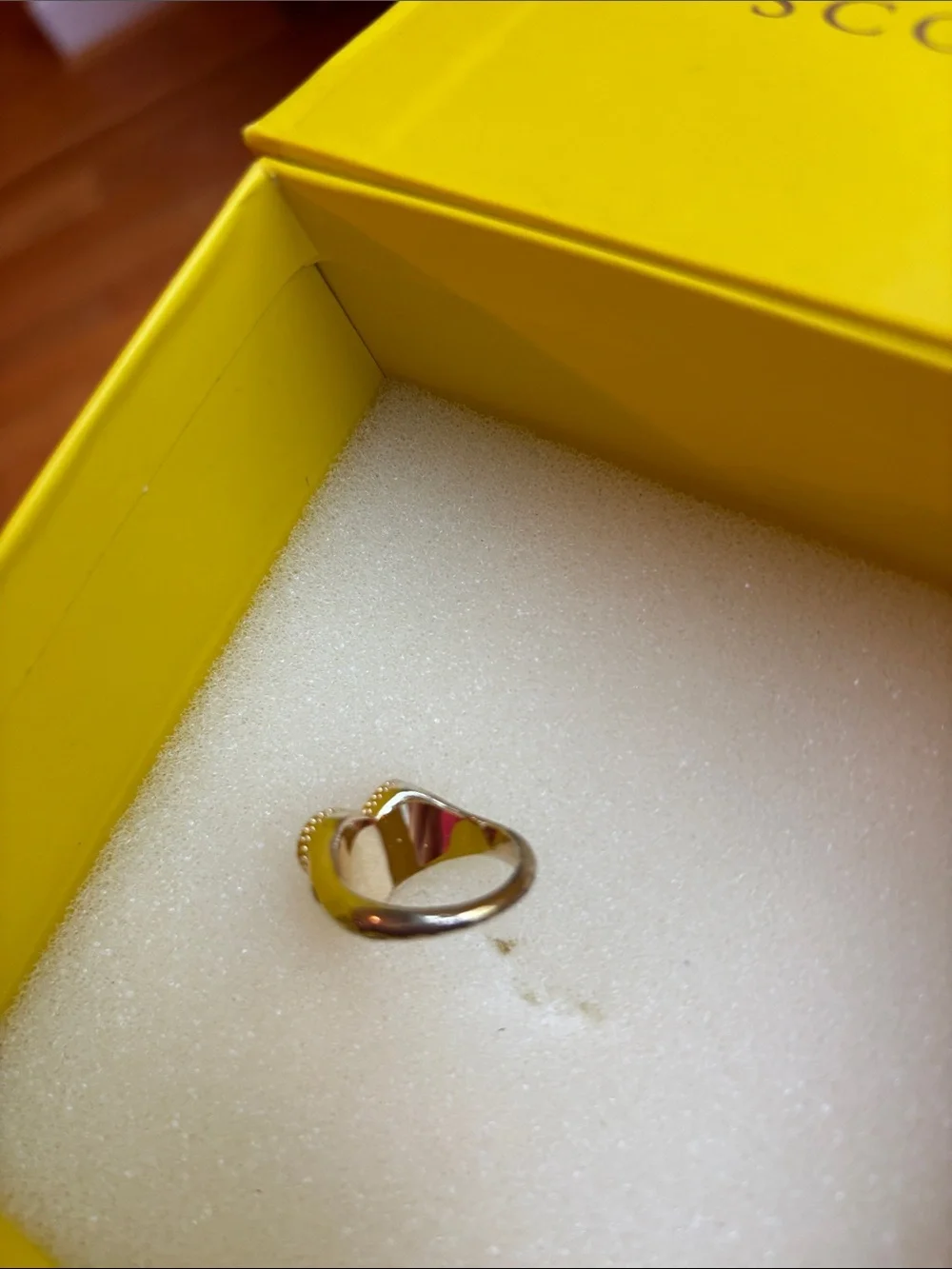 Kendra Scott hot pink