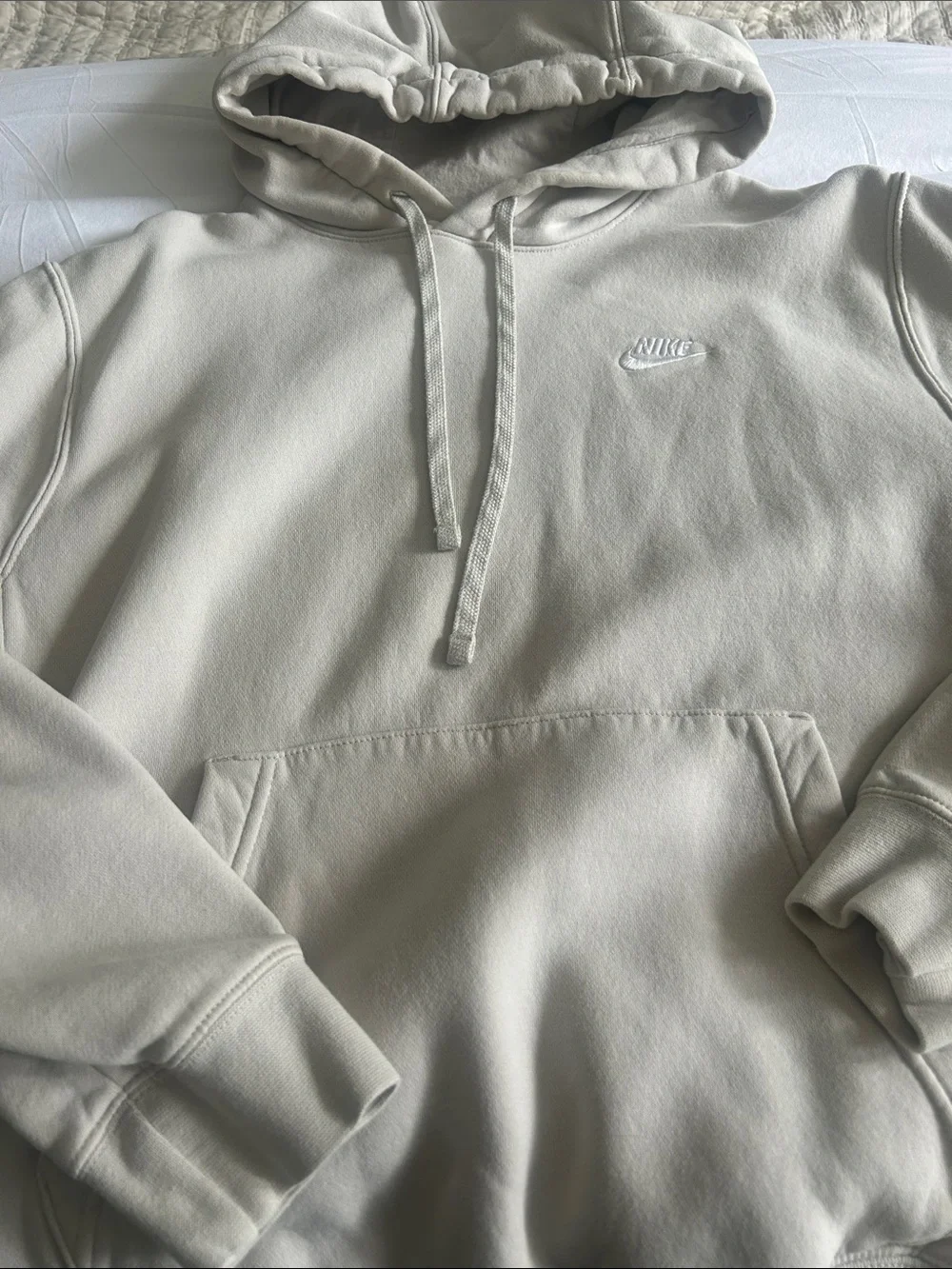 Nike men’s pullover