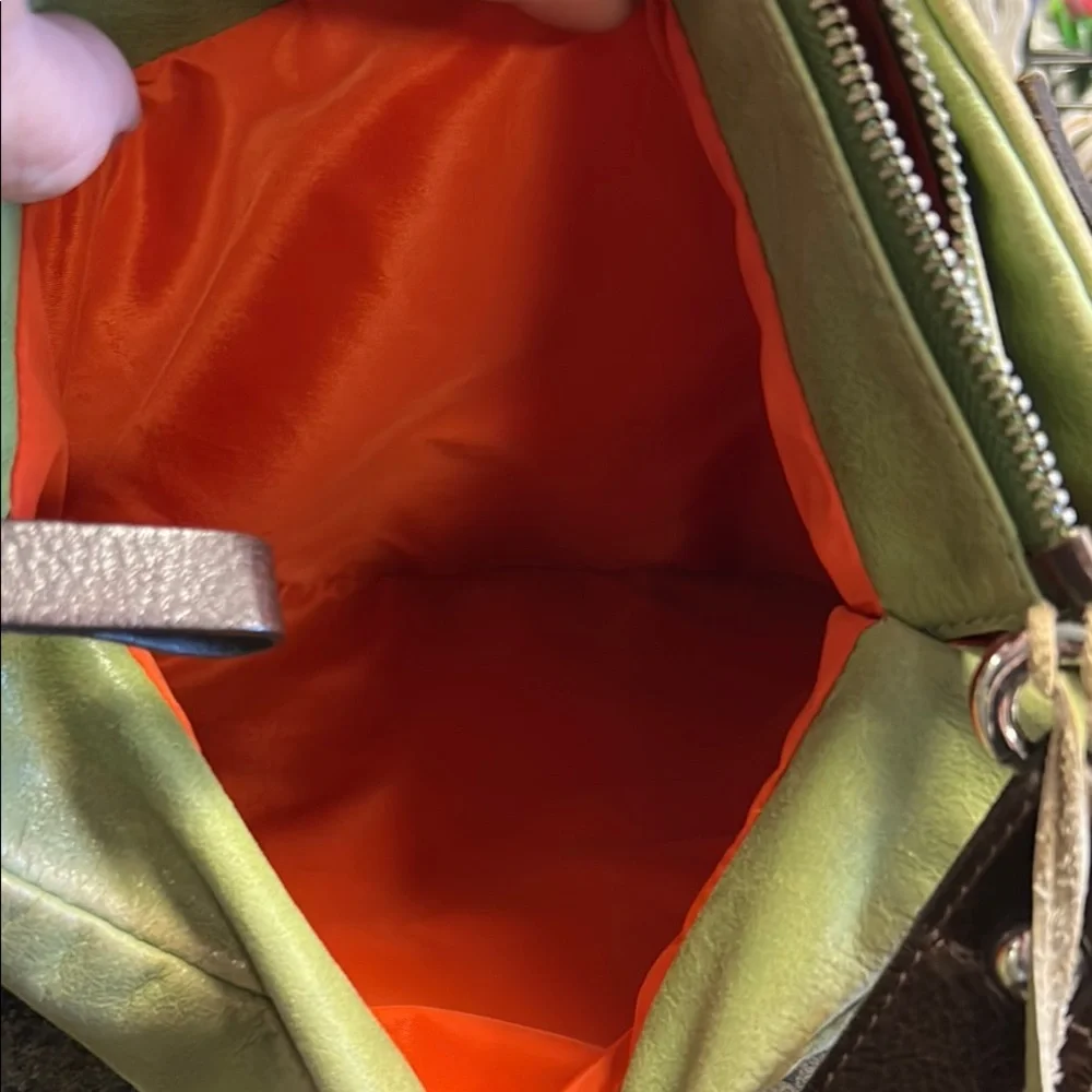 Tano stylish crossbody