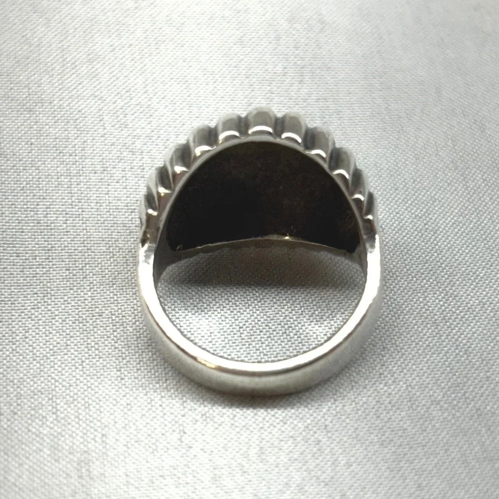 Unbranded sterling silver