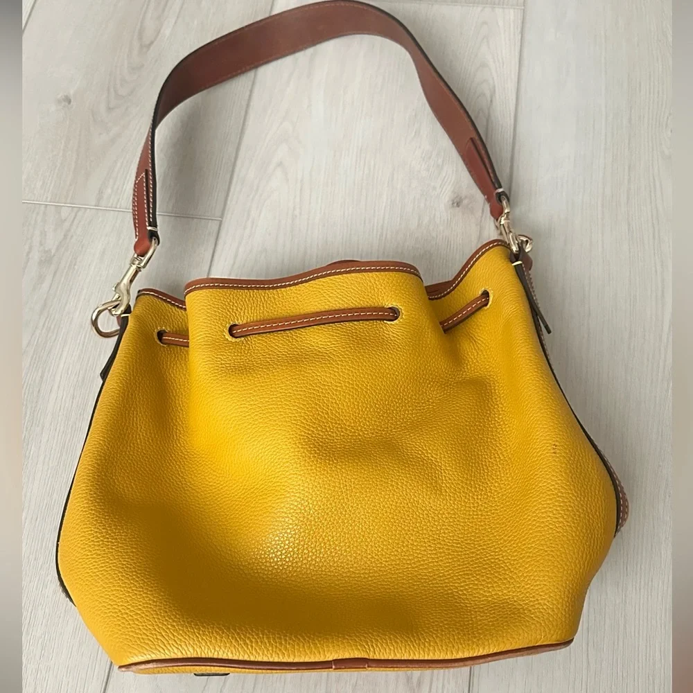 Dooney & Bourke dooney bourke