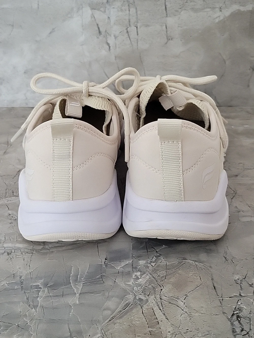 Fabletics euc cream