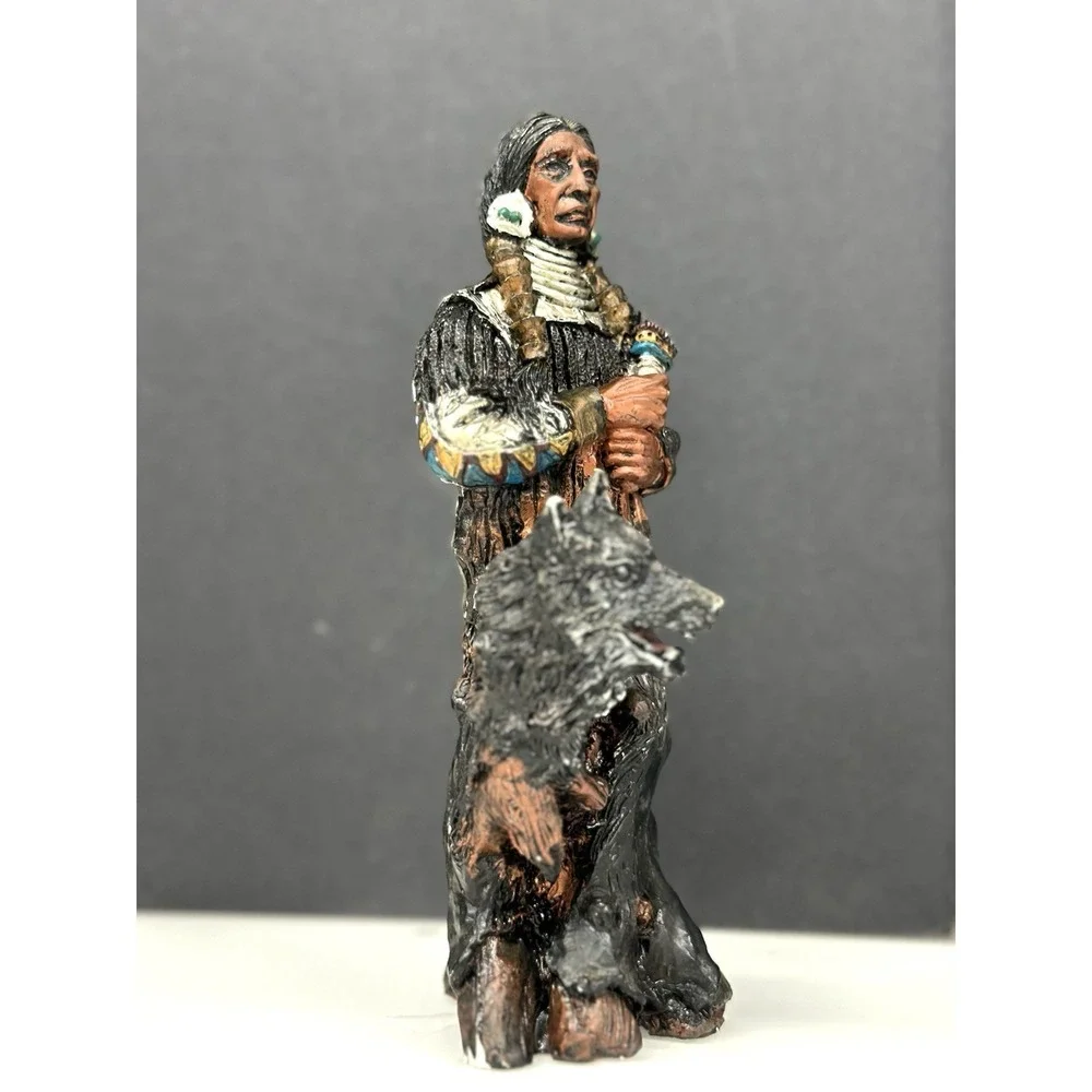 N/A vintage resin