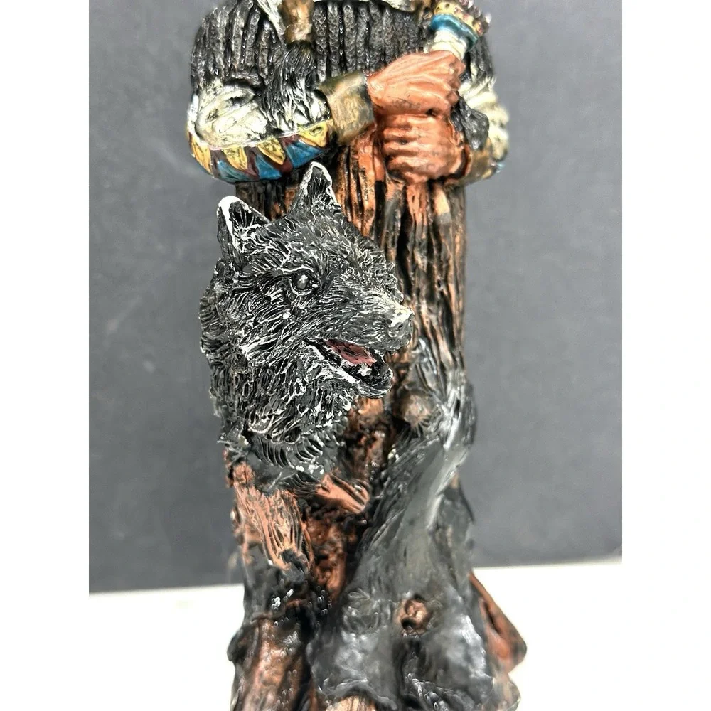 N/A vintage resin