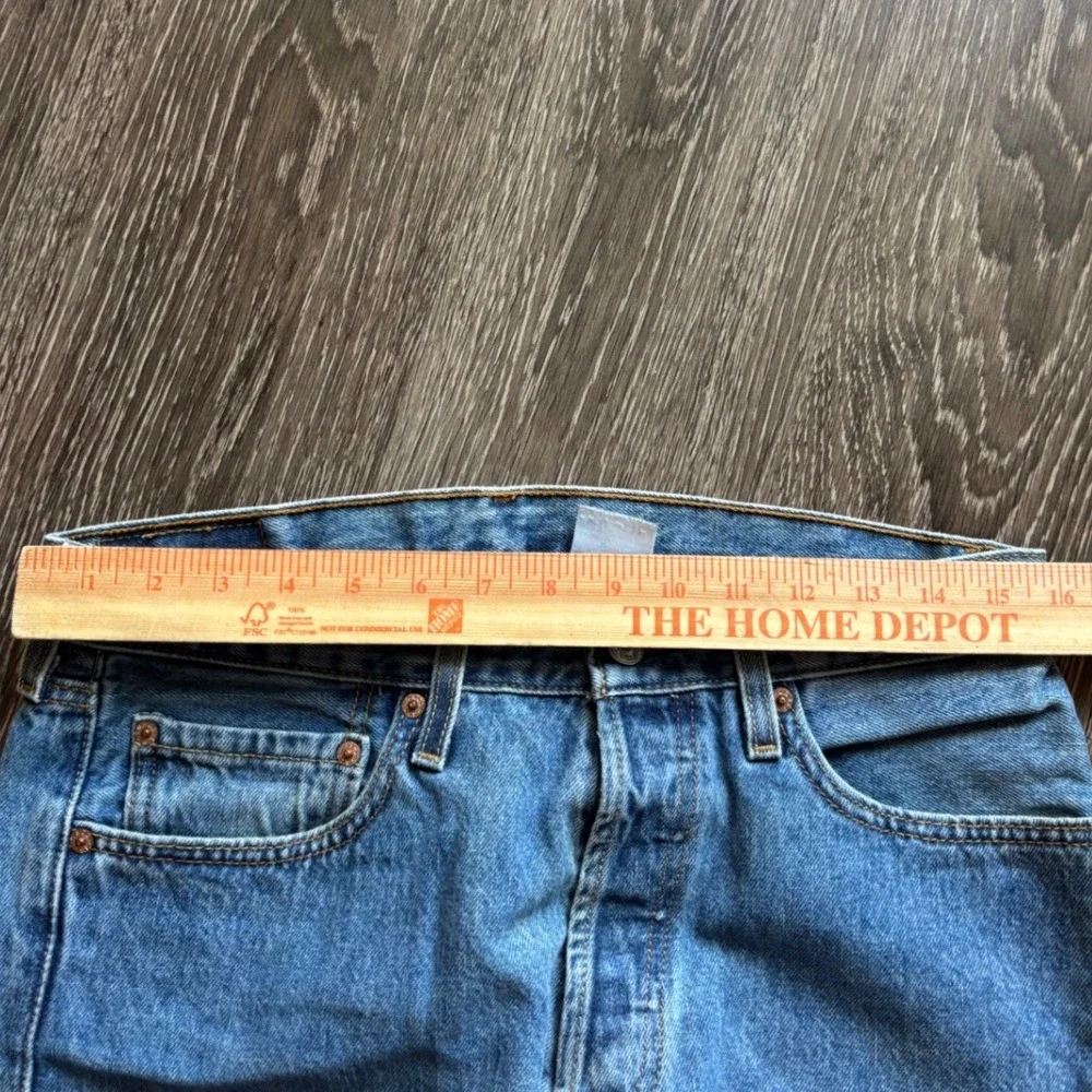Levis fit measurements