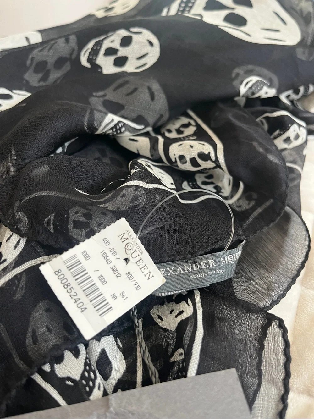 N/A tags black